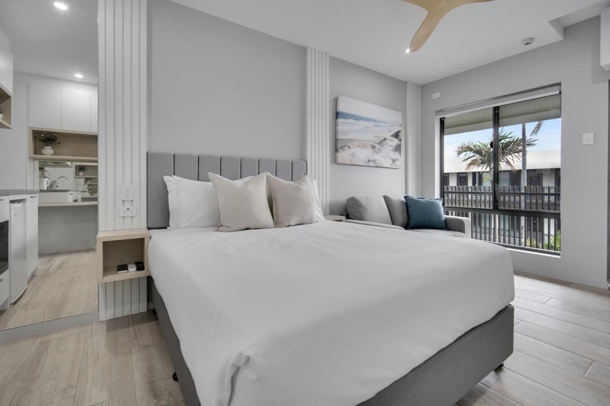Belmoral Corporate Suites (Adults Only) Townsville Exterior foto