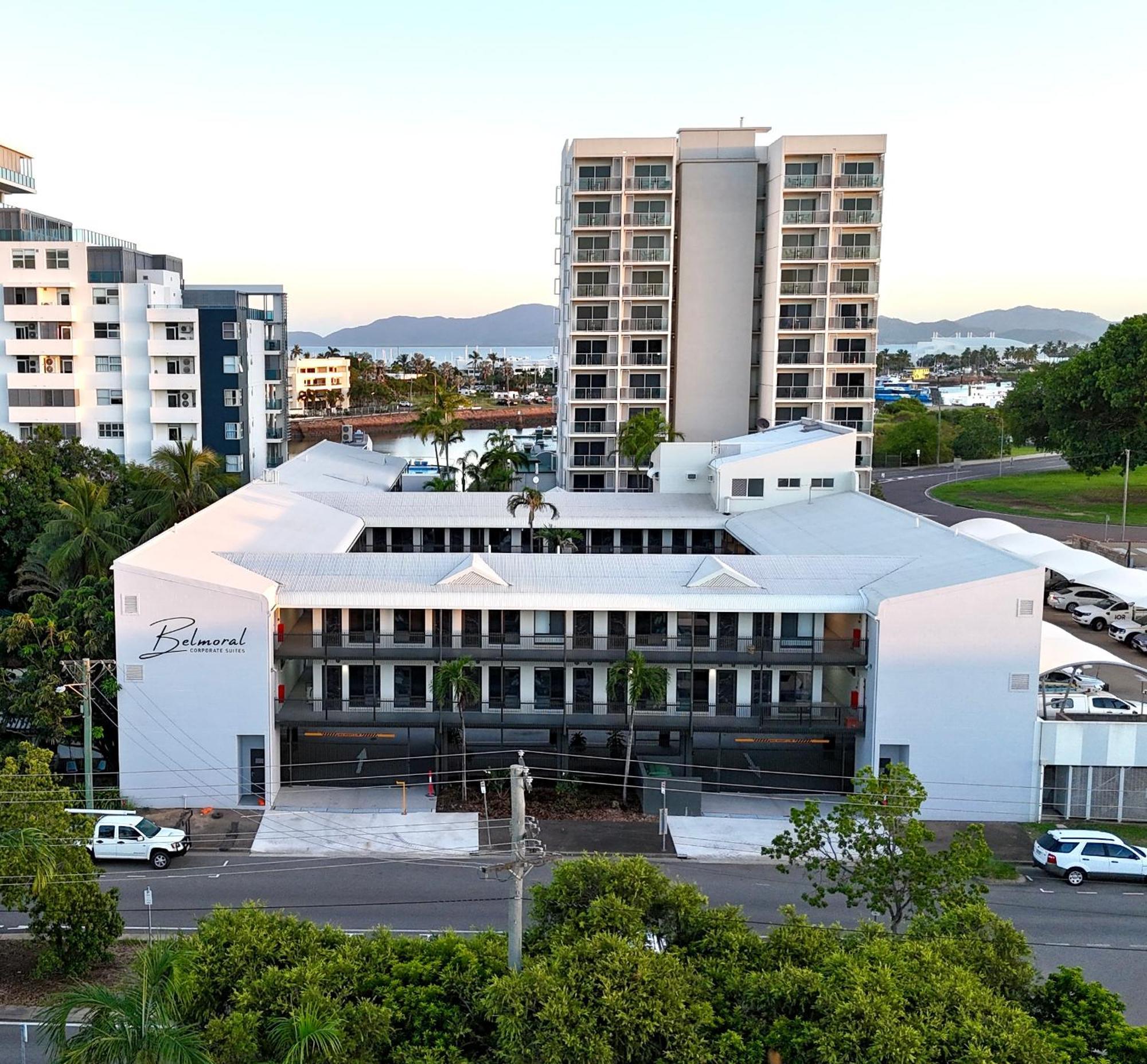 Belmoral Corporate Suites (Adults Only) Townsville Exterior foto